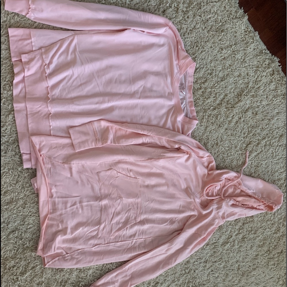 Super soft pullover!